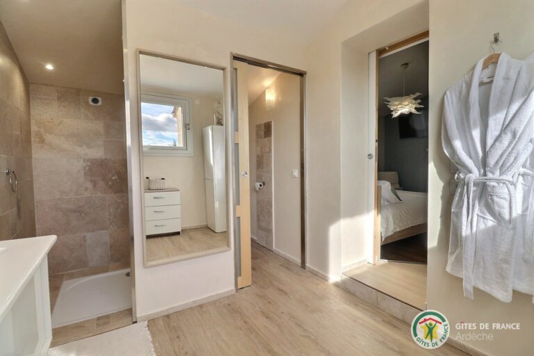 Salle d'eau villa Gîtes de France